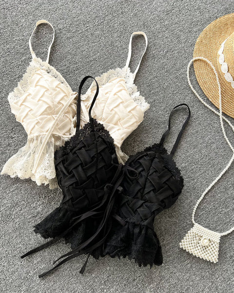 Tatlı Dantel V Yaka Dokuma Desenli Bluz