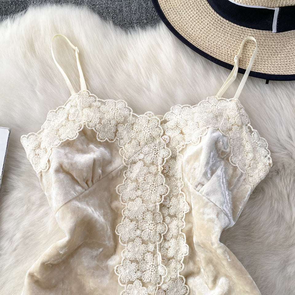 Dantel Patchwork Süet Askılı Bluz