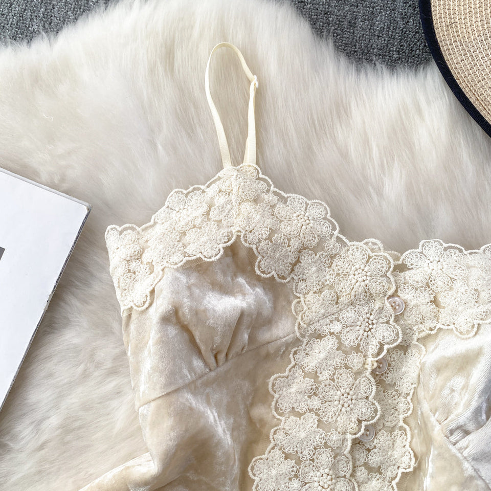 Dantel Patchwork Süet Askılı Bluz