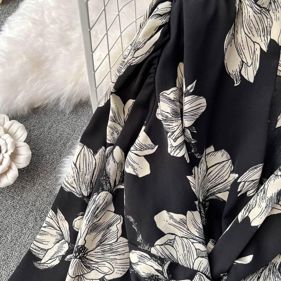 V-yaka Fırfırlı Kol Çiçekli Gömlek