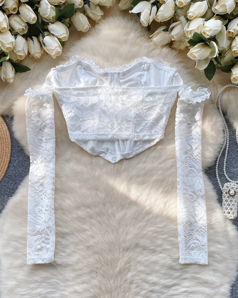 Fransız Tarzı Askısız Volanlı Üst