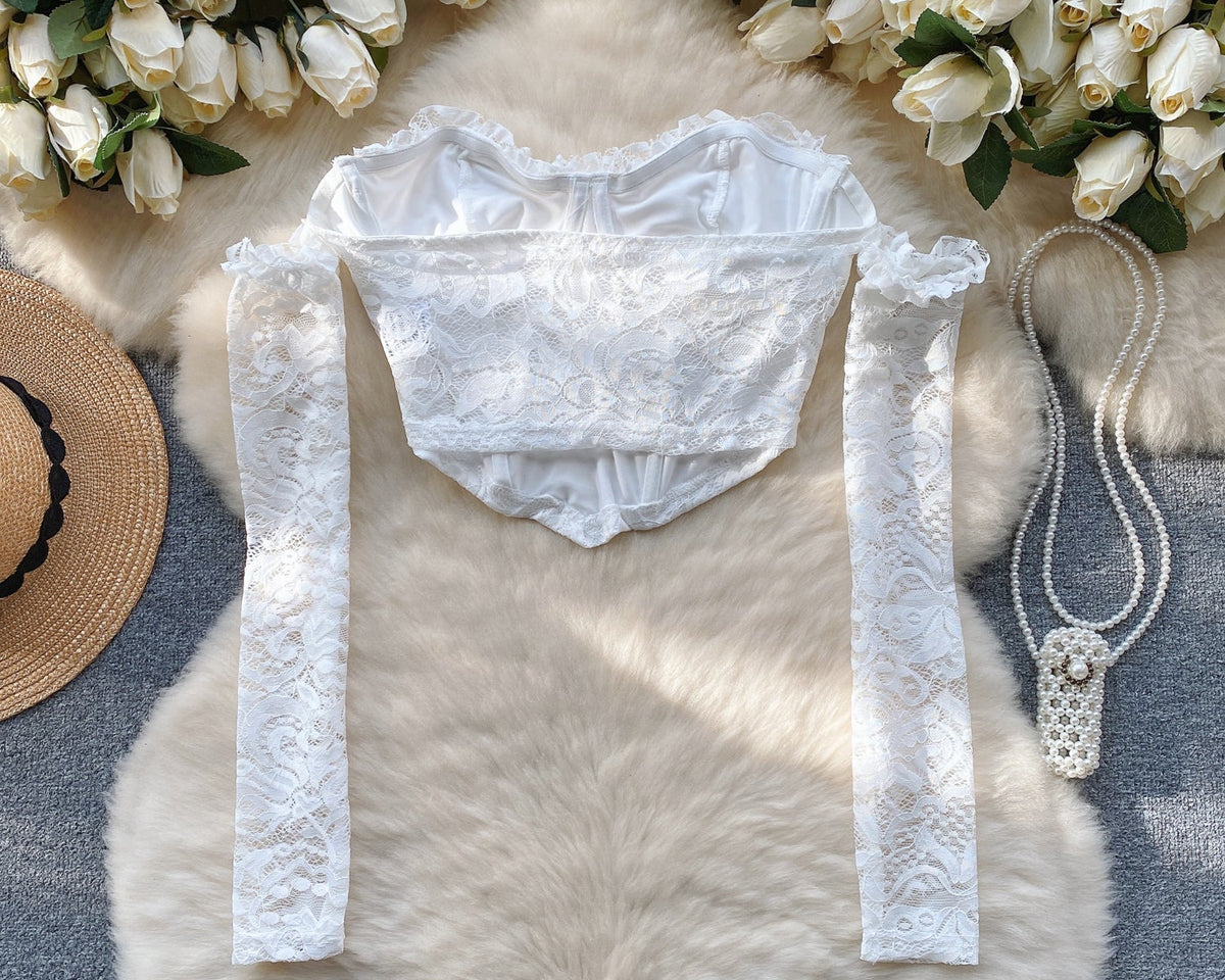 Fransız Tarzı Askısız Volanlı Üst