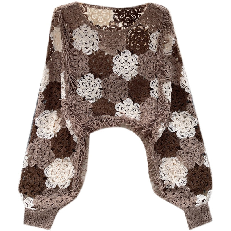 Bol Kesim Püsküllü Delikli Triko