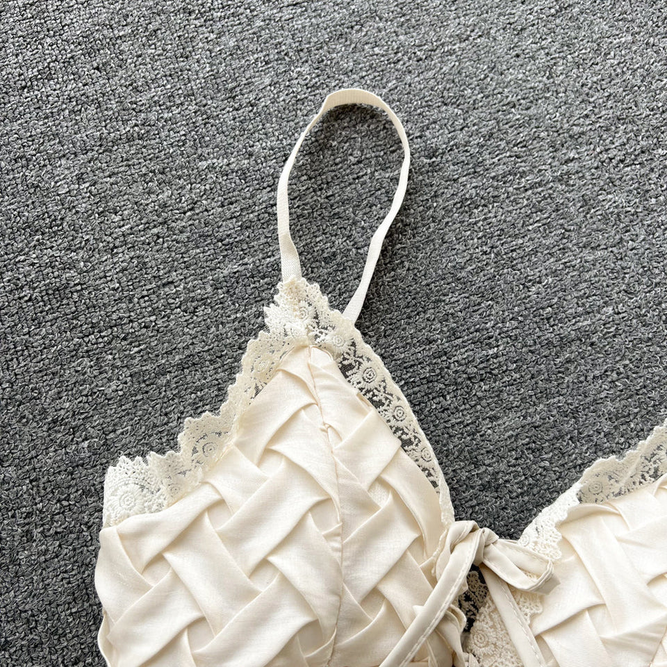 Tatlı Dantel V Yaka Dokuma Desenli Bluz