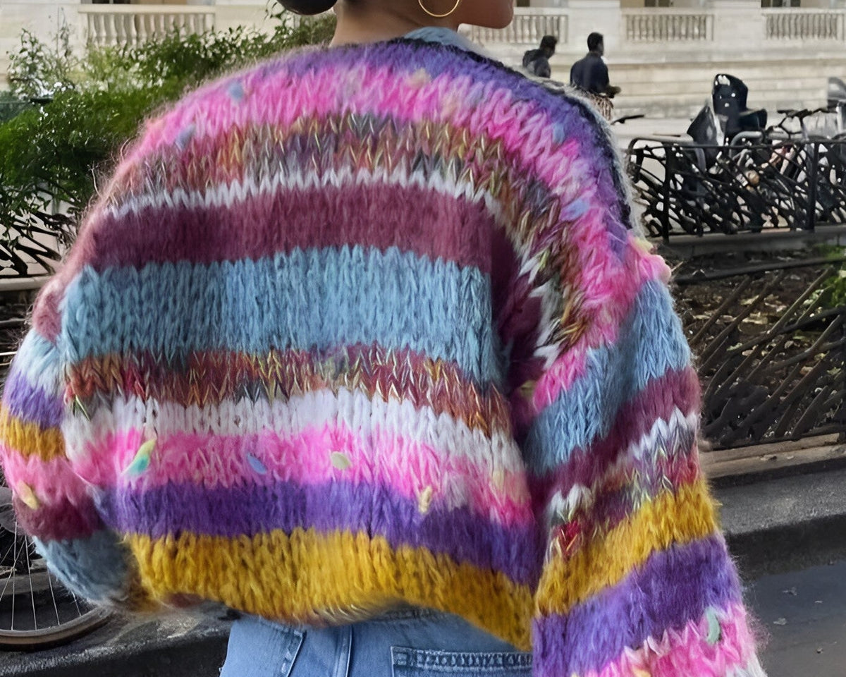 Aşırı büyük ve renkli Hırka