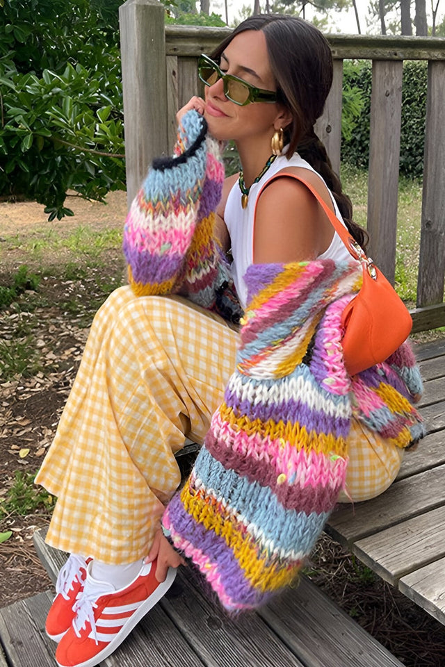 Aşırı büyük ve renkli Hırka