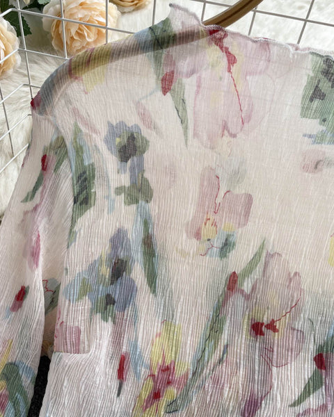 Şık Desenli Çiçekli Güneş Koruma Üstü