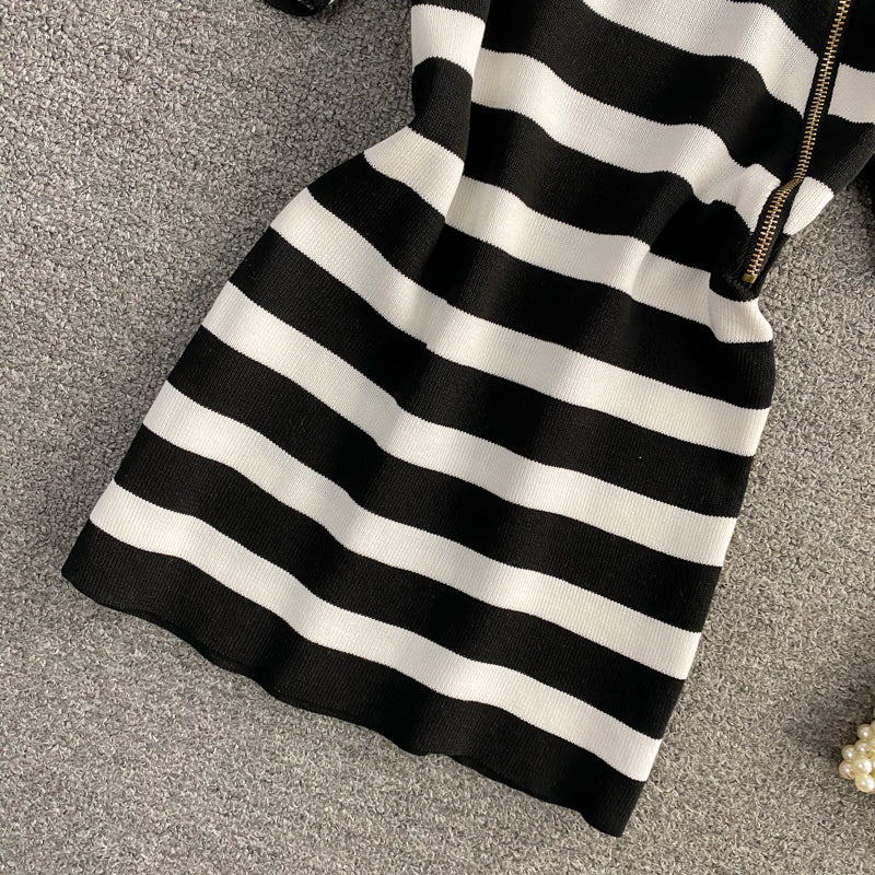 Asia Style Fermuar Detaylı T-Shirt