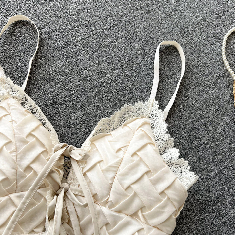 Tatlı Dantel V Yaka Dokuma Desenli Bluz