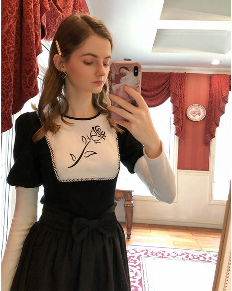 Kabartmalı Kol Gül Nakışlı Bluz