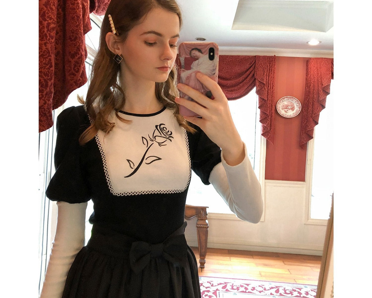 Kabartmalı Kol Gül Nakışlı Bluz