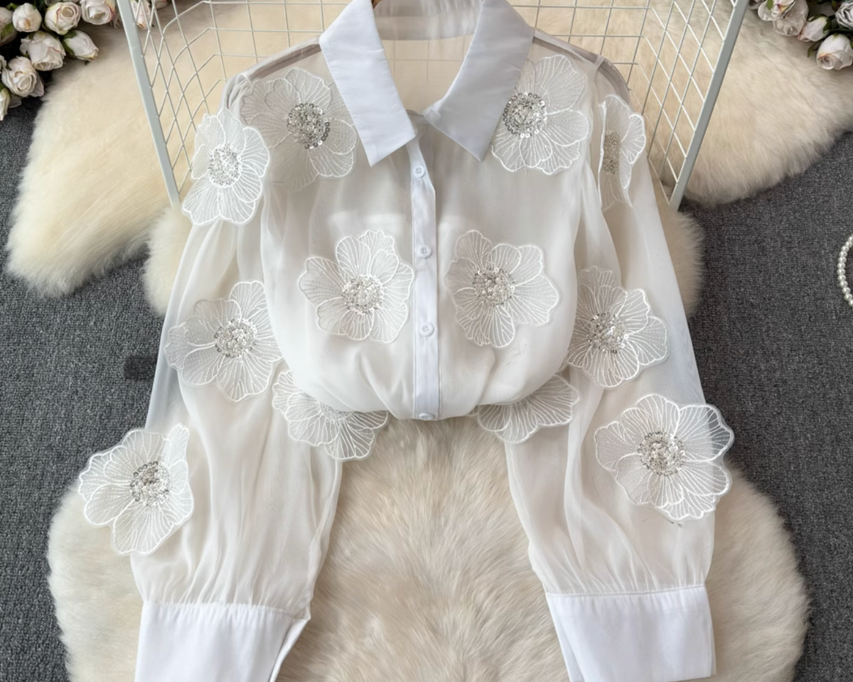 Niş Boncuklu Çiçek Nakışlı Gömlek