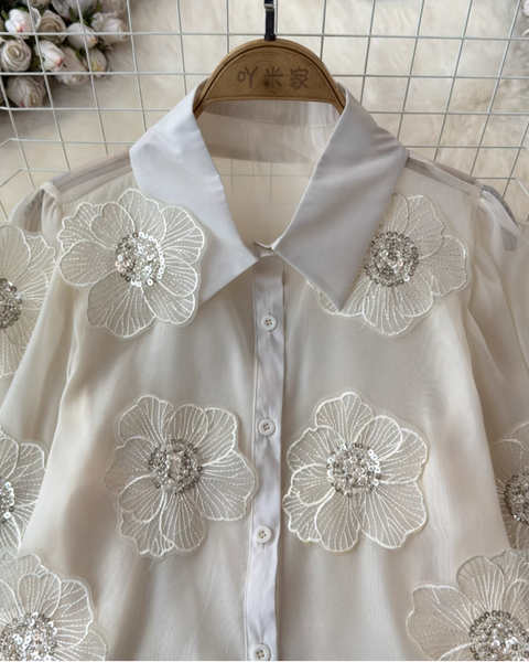 Niş Boncuklu Çiçek Nakışlı Gömlek