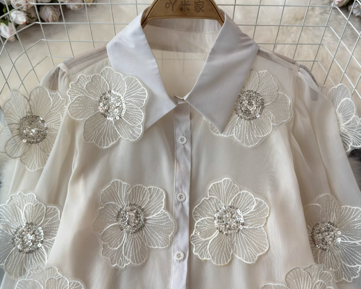 Niş Boncuklu Çiçek Nakışlı Gömlek