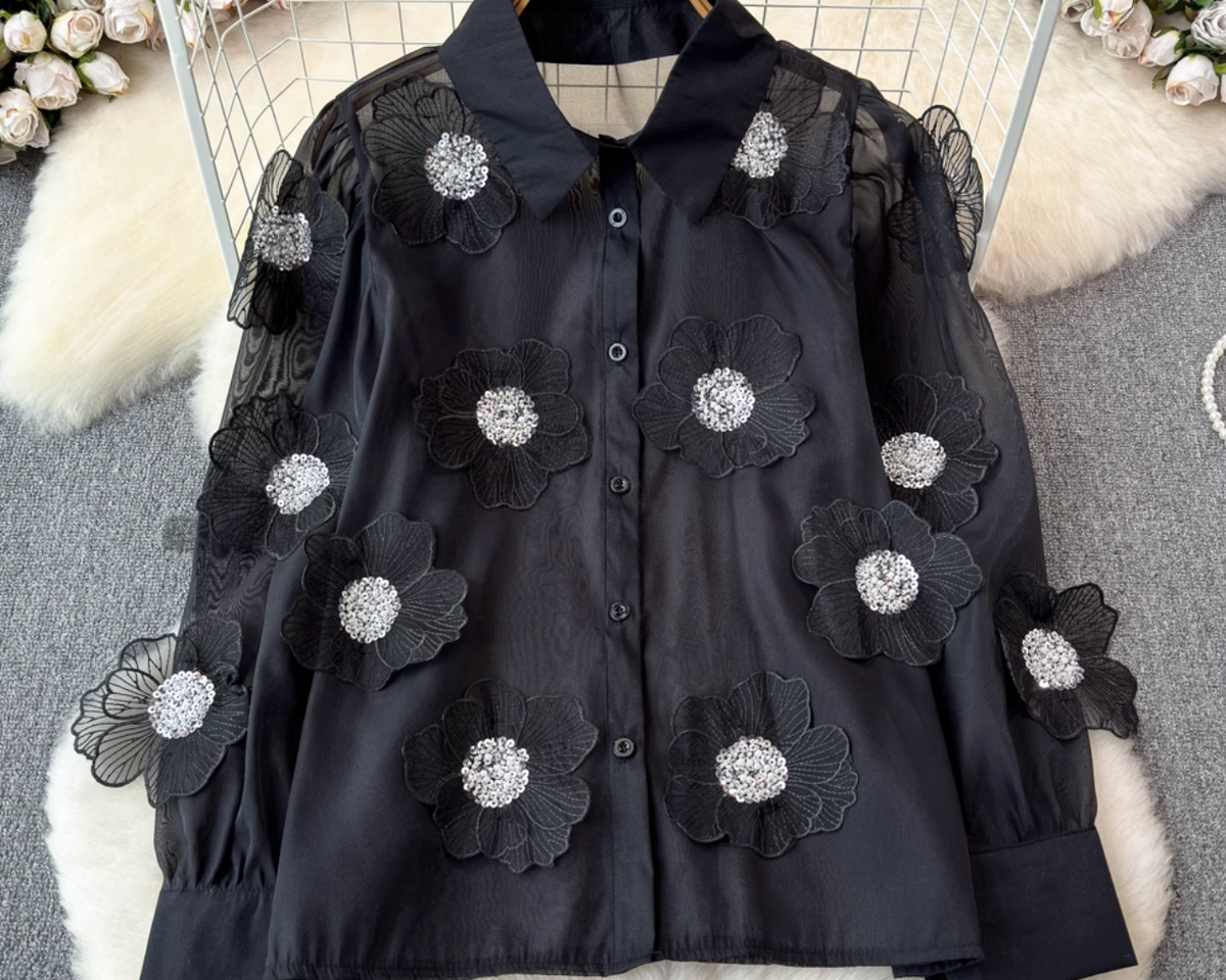 Niş Boncuklu Çiçek Nakışlı Gömlek