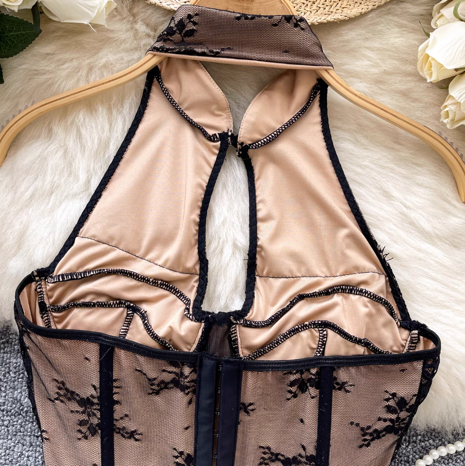 Çin Tarzı Siyah Dantel Halter Üst