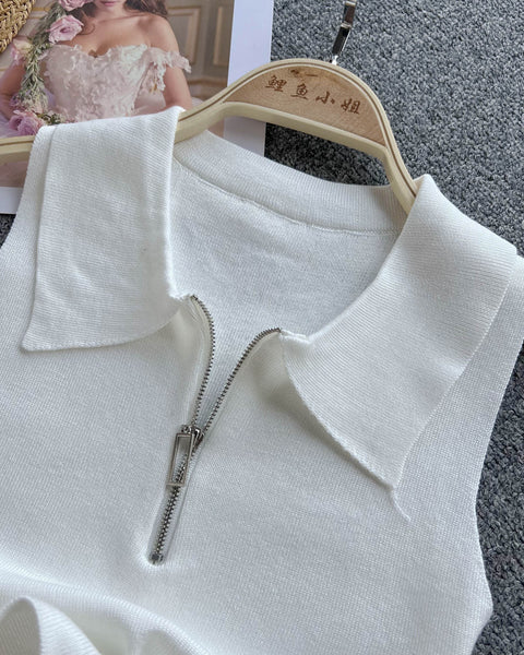 Yaka Detaylı Kolsuz Triko Üst