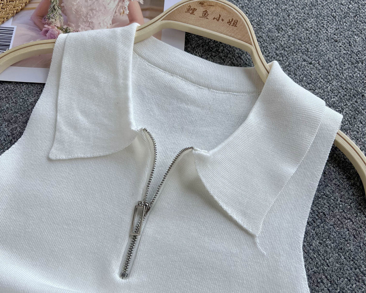 Yaka Detaylı Kolsuz Triko Üst