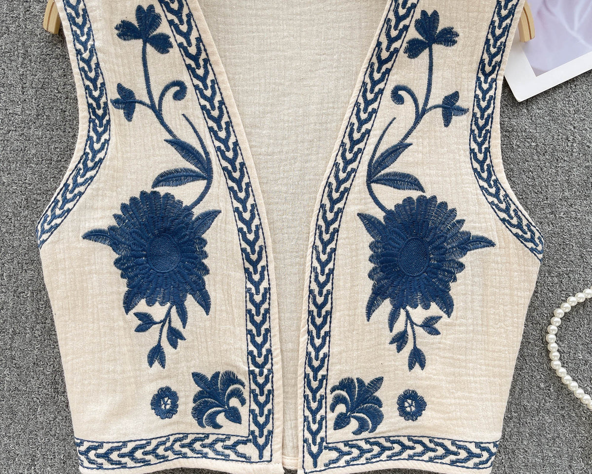 Etnik Tarz Nakışsız Yelek