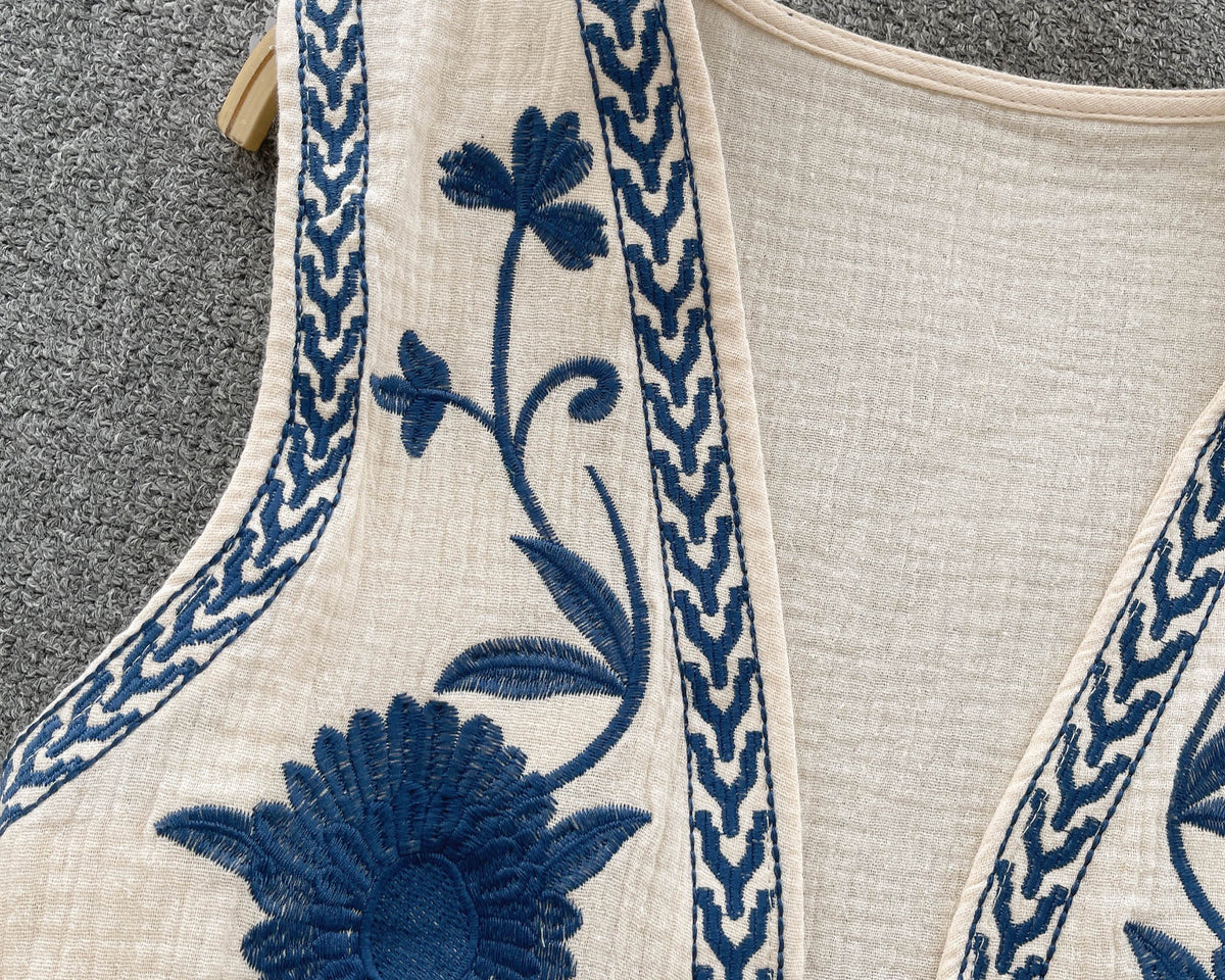 Etnik Tarz Nakışsız Yelek