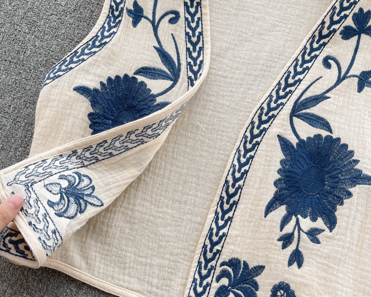 Etnik Tarz Nakışsız Yelek