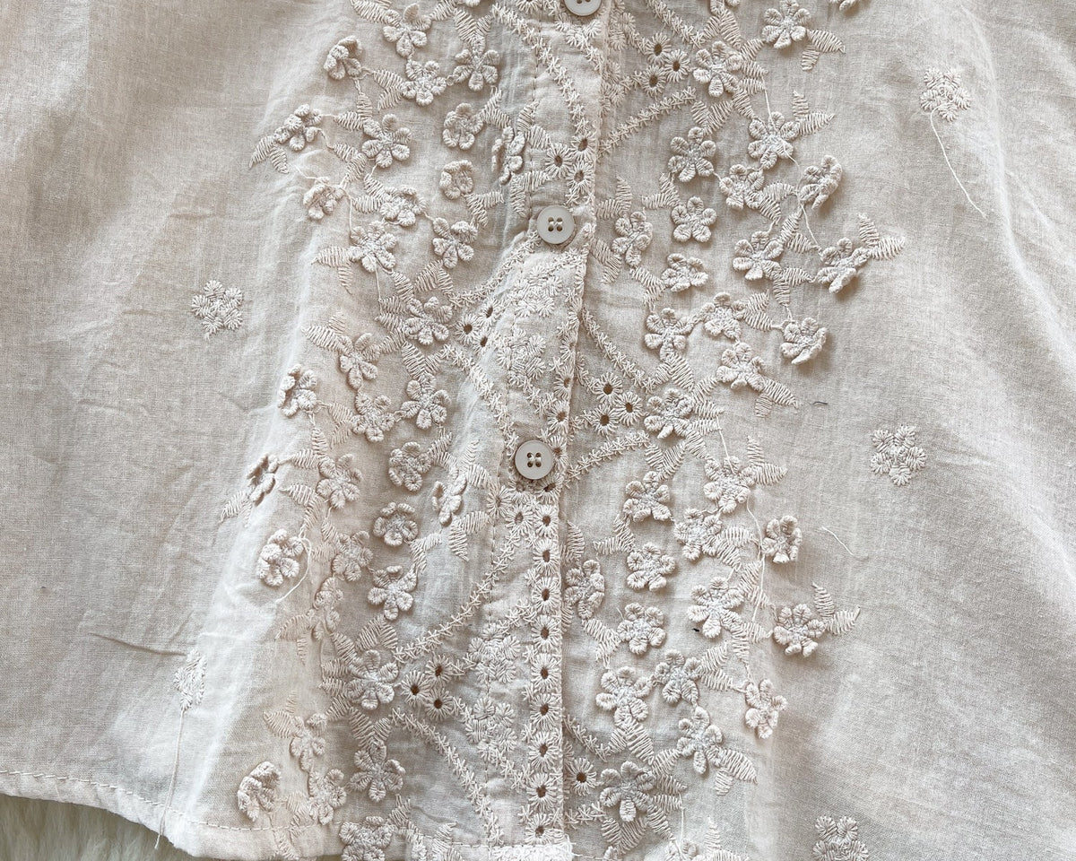 Fırfırlı Kol Düz Renk Nakışlı Gömlek