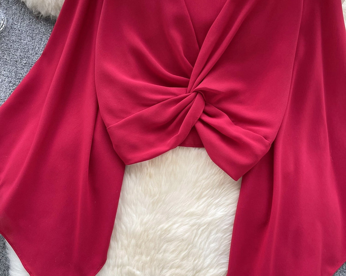 V-Yaka Kıvrımlı Düz Renk Şifon Bluz