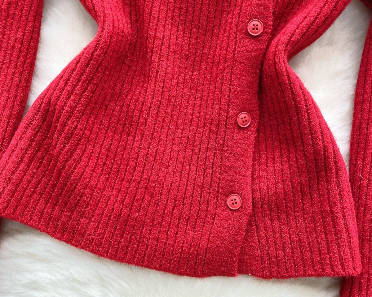 Yaka Detaylı Düz Renk Triko