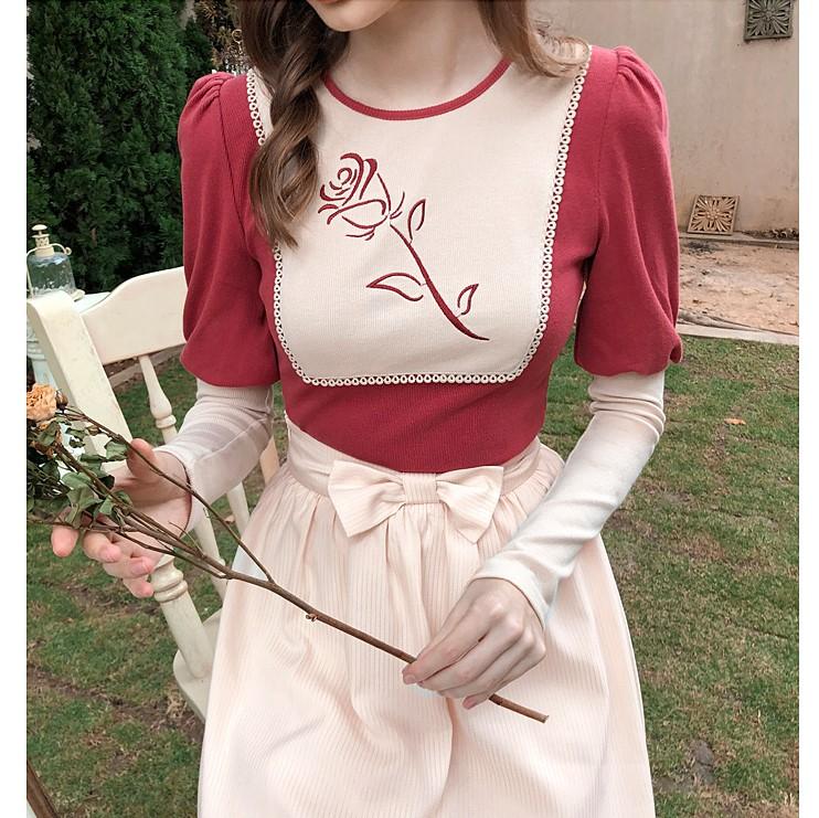 Kabartmalı Kol Gül Nakışlı Bluz