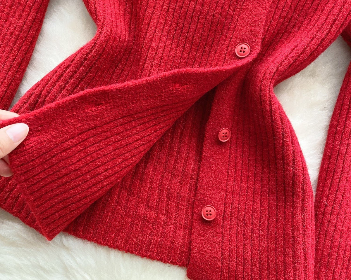 Yaka Detaylı Düz Renk Triko