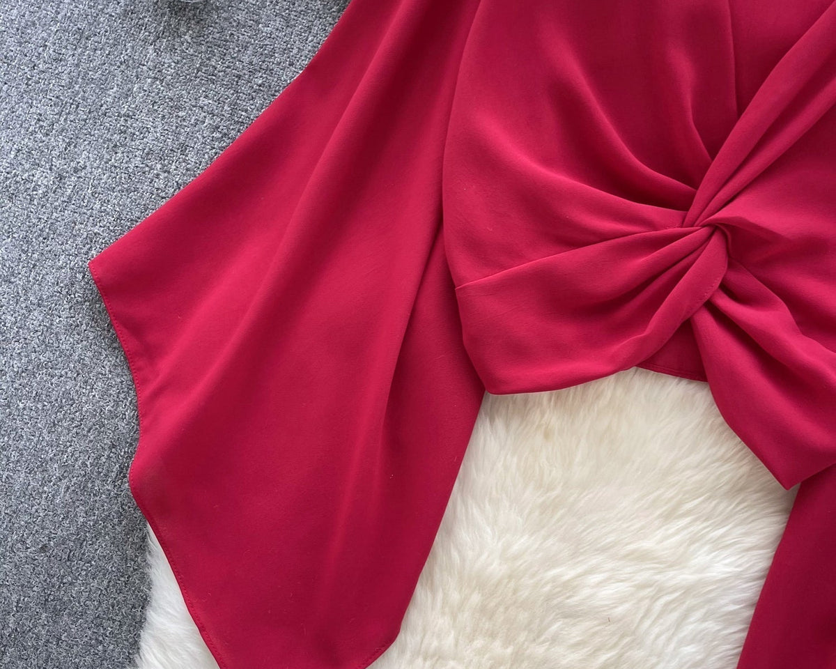 V-Yaka Kıvrımlı Düz Renk Şifon Bluz