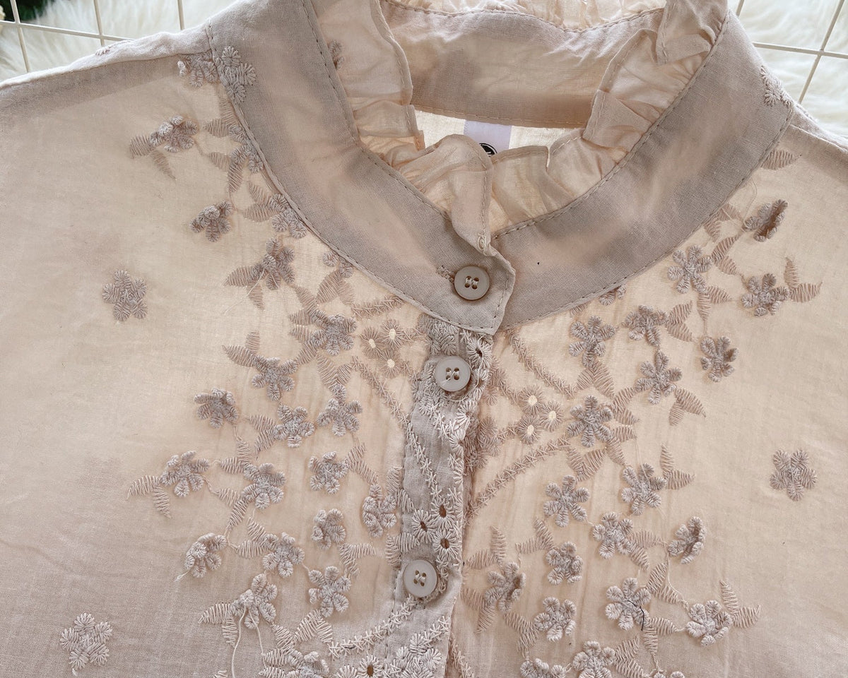 Fırfırlı Kol Düz Renk Nakışlı Gömlek