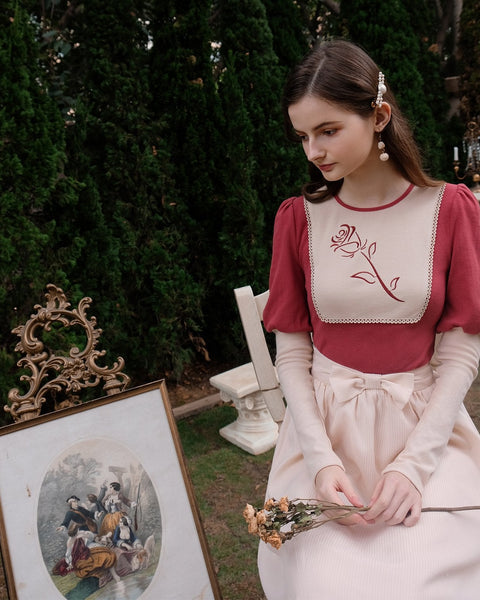 Kabartmalı Kol Gül Nakışlı Bluz