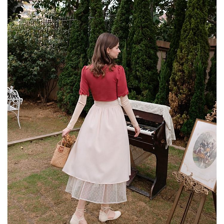 Kabartmalı Kol Gül Nakışlı Bluz