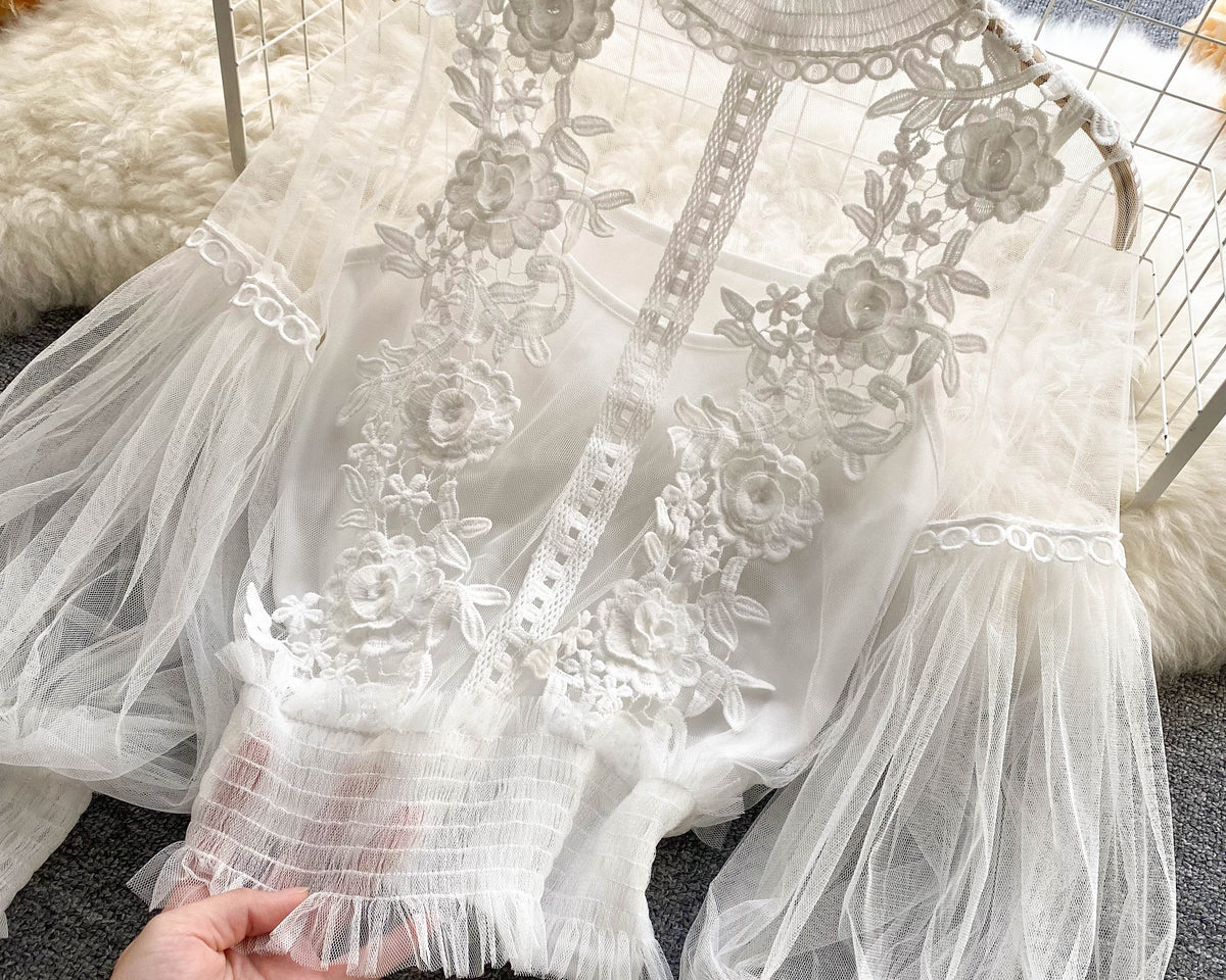 File Fener Kol Dantel İşlemeli Gömlek