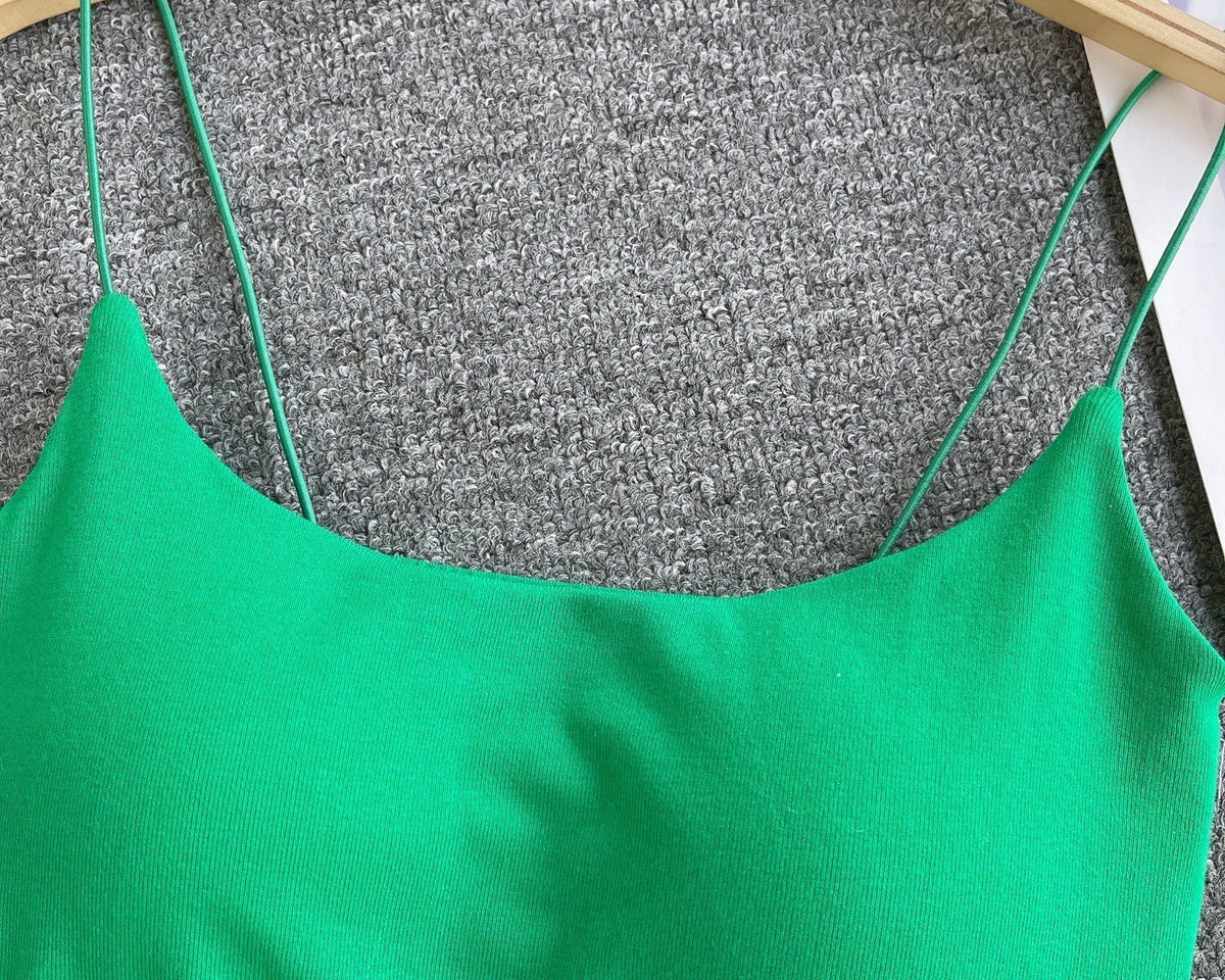 Basit Tasarım Şeker Renk Kolsuz Bluz