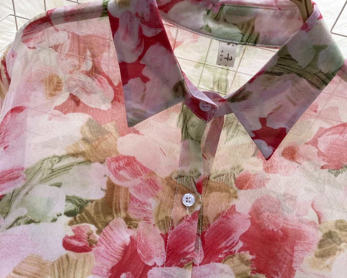 Bahar Çiçekli Desenli Şifon Bluz