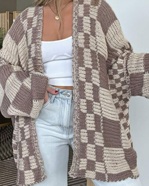 Açık Önlü ve Uzun Kollu Kareli Hırka