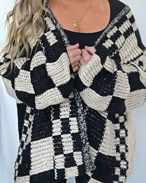 Açık Önlü ve Uzun Kollu Kareli Hırka