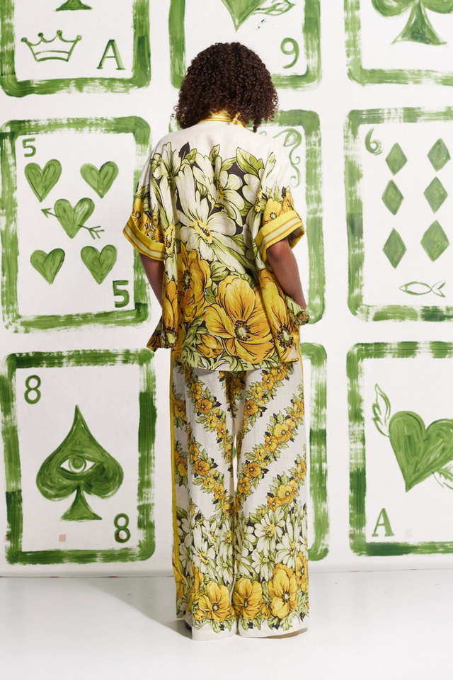 Anastasie – Orta uzunlukta kollar ve çiçek deseni ile pantolon seti