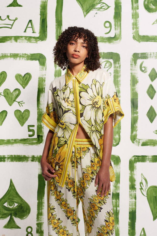 Anastasie – Orta uzunlukta kollar ve çiçek deseni ile pantolon seti