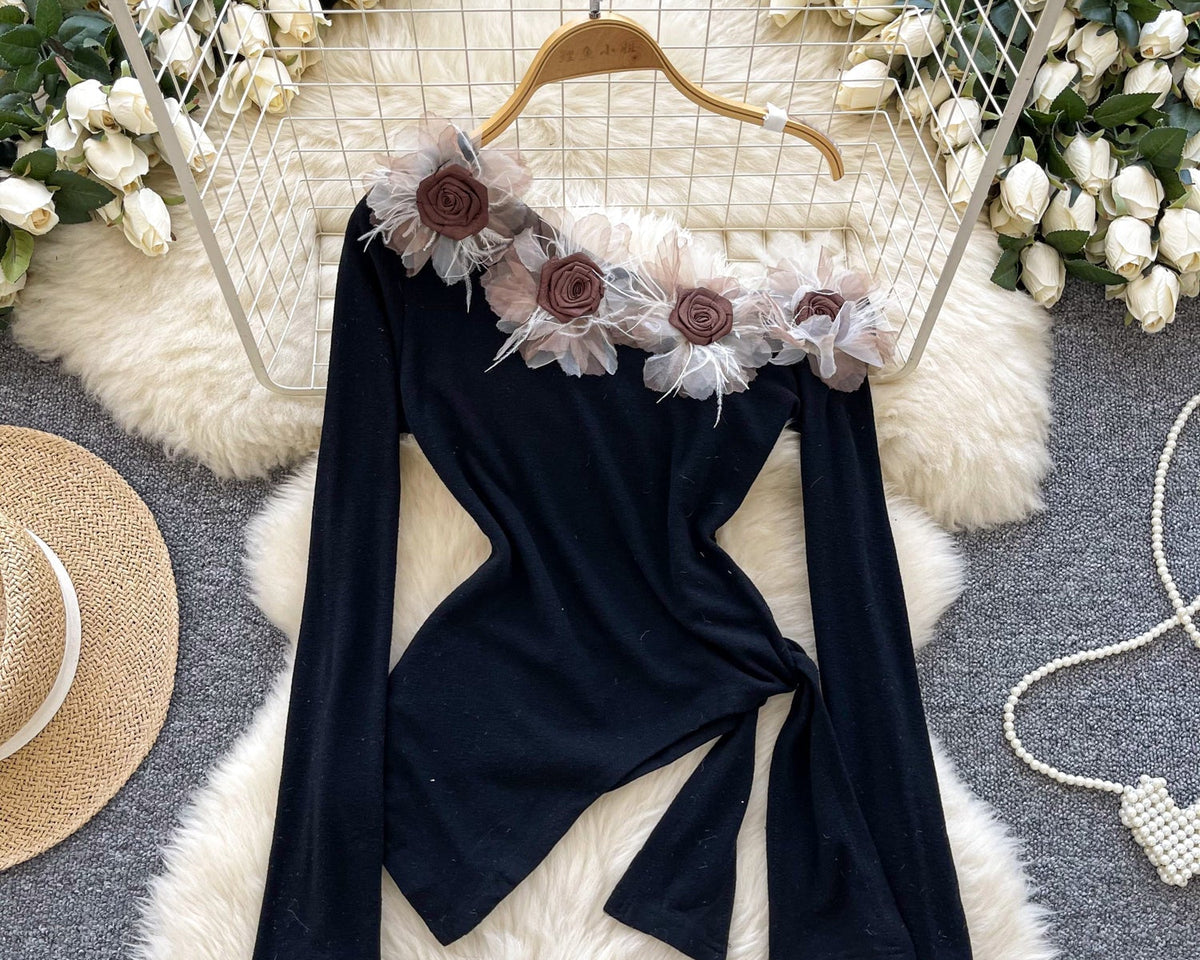 Asimetrik Eğik Yaka Çiçekli Bluz