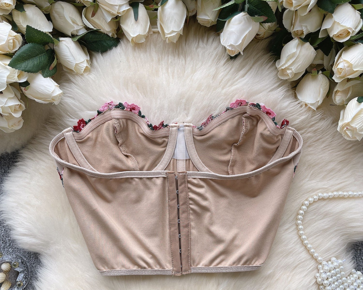 Off-shoulder Çiçek İşlemeli Dantel Bluz