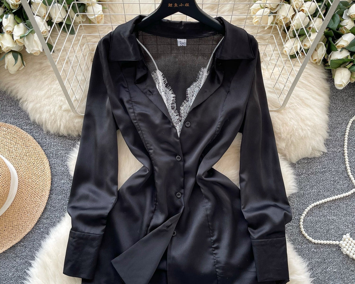 Dantel V-yaka Siyah Saten Gömlek