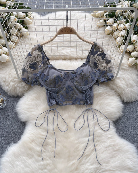 3D Çiçekli Nakışlı File Üst