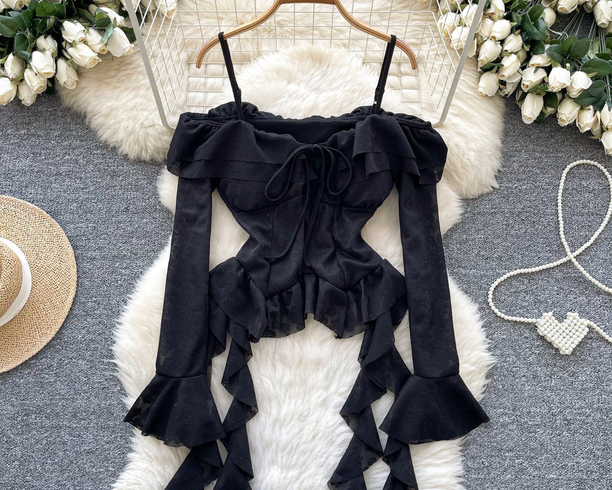 Düzensiz Tasarım Volanlı Askılı Bluz