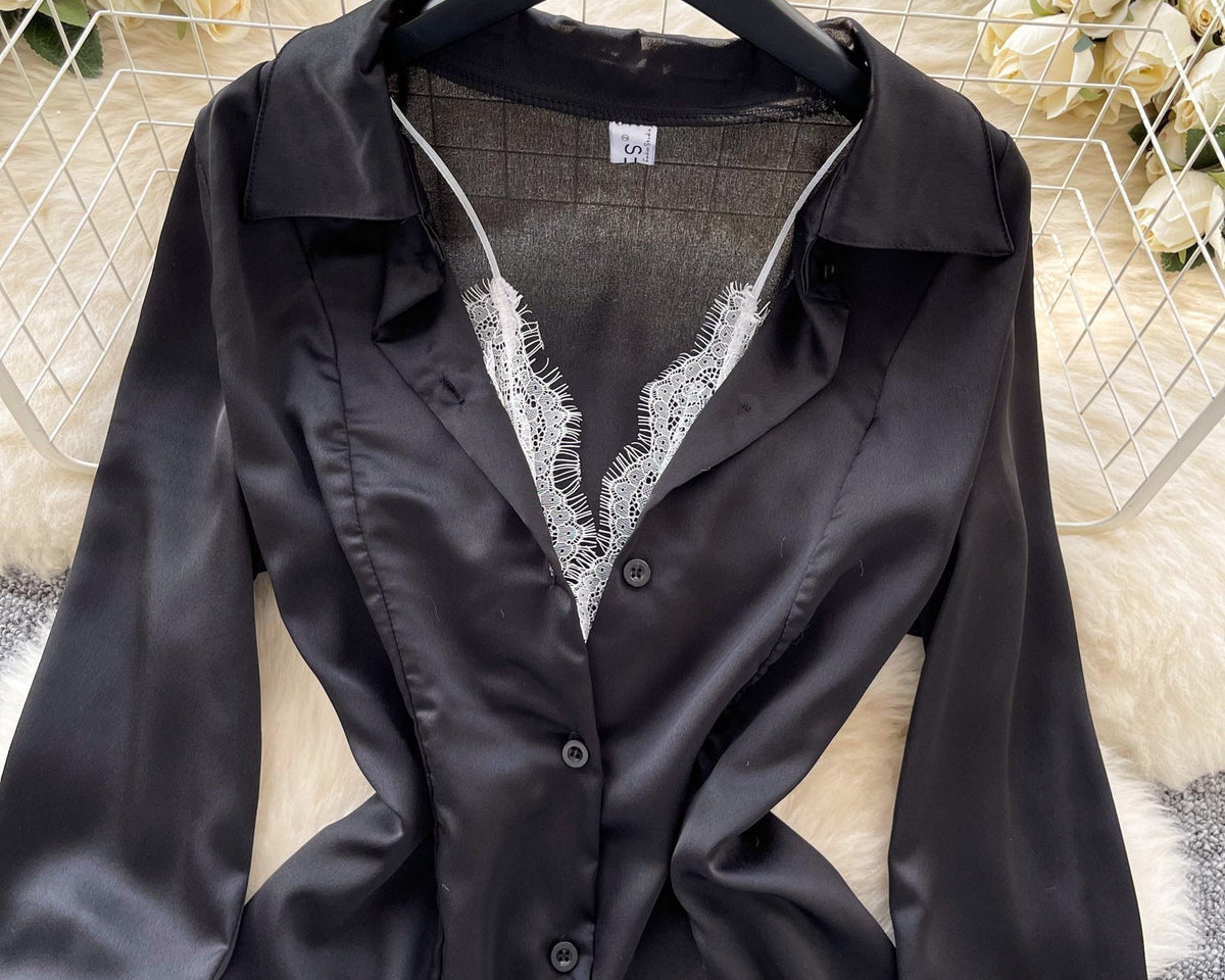 Dantel V-yaka Siyah Saten Gömlek