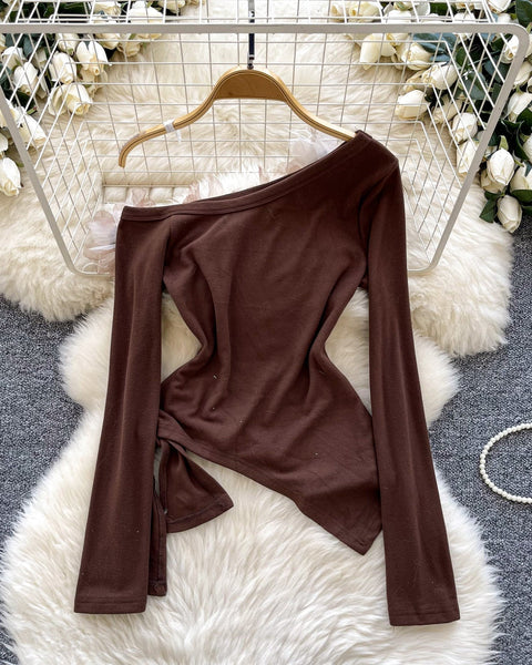 Asimetrik Eğik Yaka Çiçekli Bluz