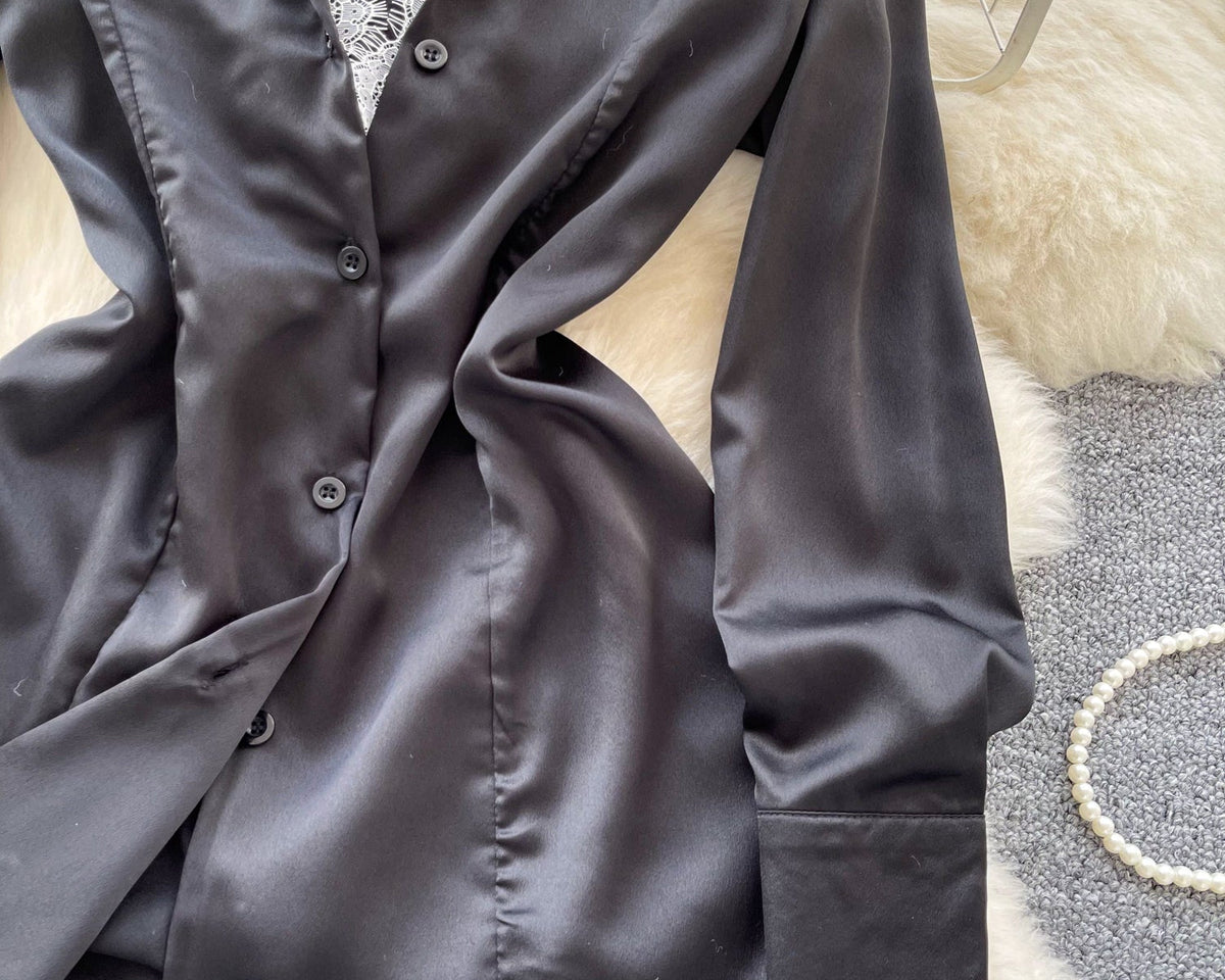 Dantel V-yaka Siyah Saten Gömlek