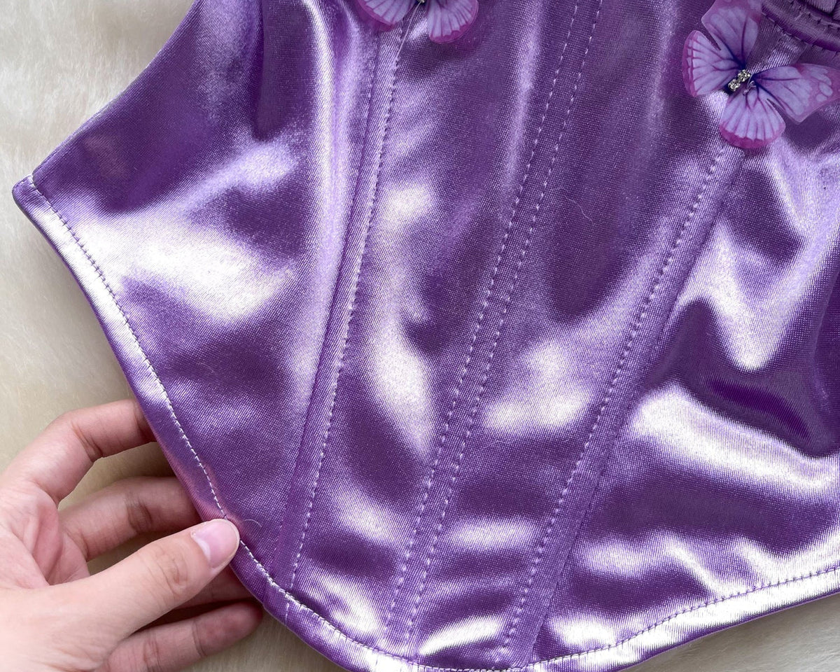 3D Kelebek Parlak Askısız Üst